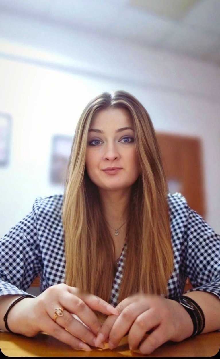 mgr Anna Kossakowska — Psycholog kliniczny, w trakcie szkolenia psychoterapeutycznego w nurcie integracyjnym, gabinet Empatium Białystok
